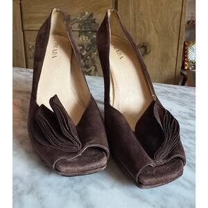 Prada Brown Women's Suede Ruffle Embellishment Pumps